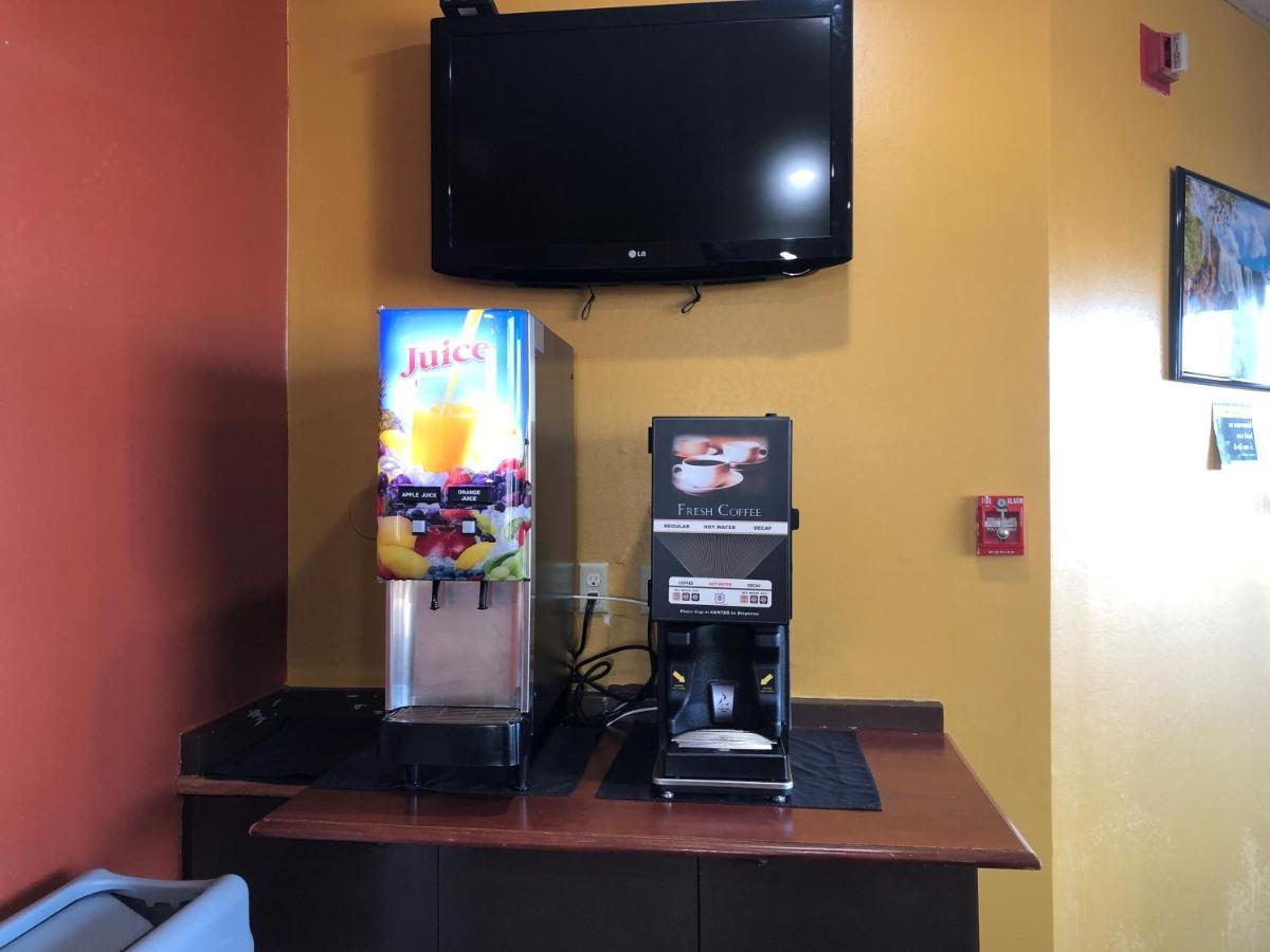 Days Inn By Wyndham Henrietta/Rochester Area Esterno foto