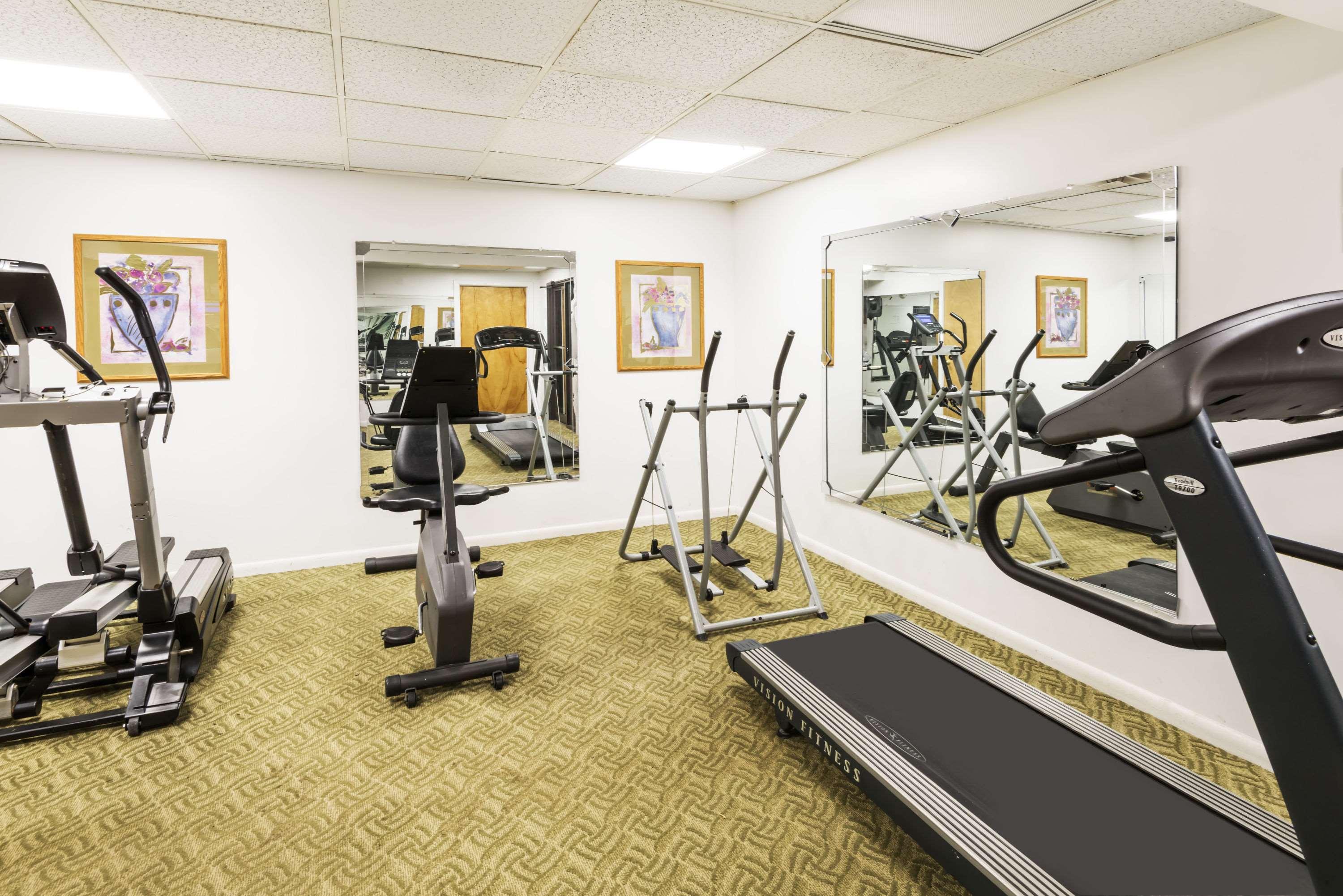 Days Inn By Wyndham Henrietta/Rochester Area Esterno foto